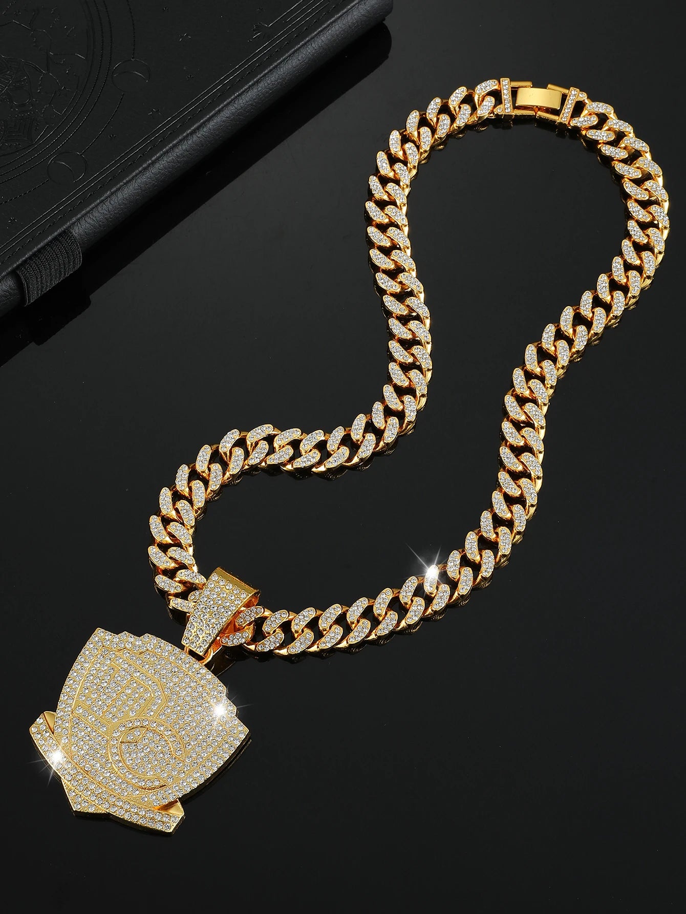 1 piece of new Miami popular letter DC pendant necklace street hip-hop men's necklace fashion gift for family - HaaTFooT