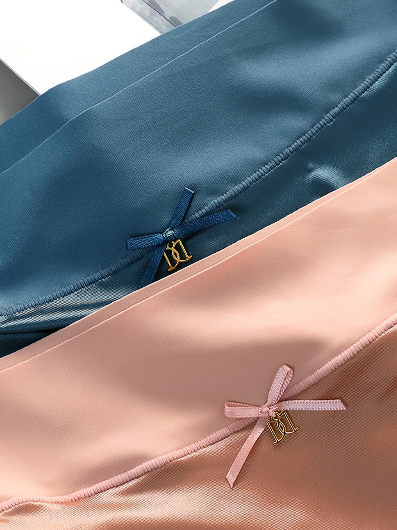 4pcs Seamless Satin Briefs, Sexy Comfy Breathable Stretchy Intimates Panties, Women's Lingerie & Underwear - HaaTFooT